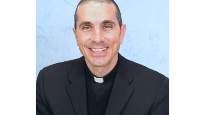 Obispo designado Ruggieri: Un párroco ‘con olor a oveja’