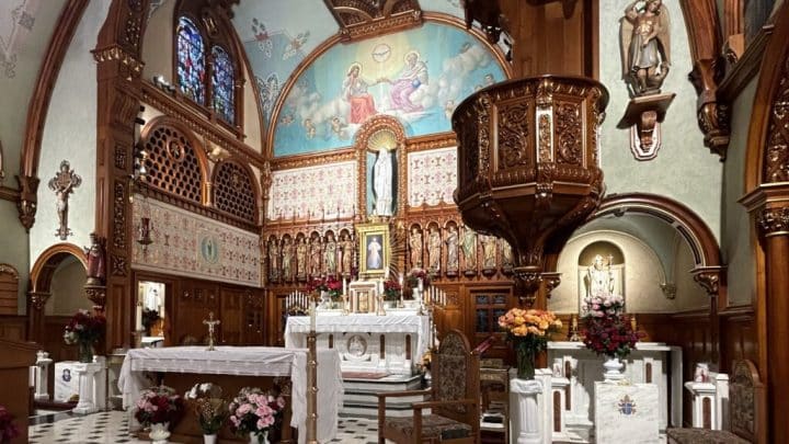 Shrine’s Divine Mercy Sunday weekend to focus on Eucharist, ‘spiritual fatherhood’